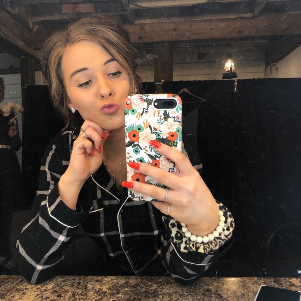 Meet your POSHER 💃🏽